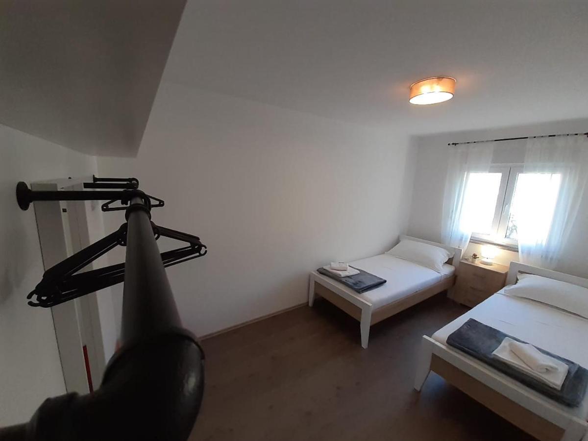 Appartement House emjalemi à Pula Extérieur photo